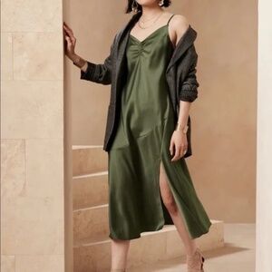Banana Republic Silky Dress, Gorgeous! NWT